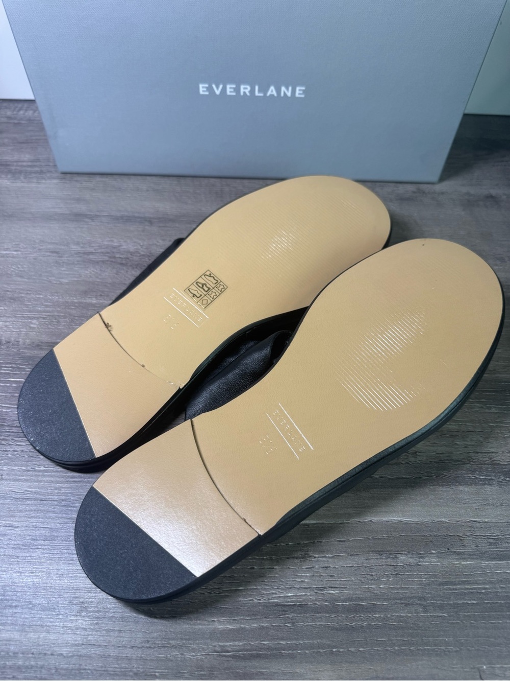 Everlane Black Knotted Leather Slide Sandals - Picture 9 of 10